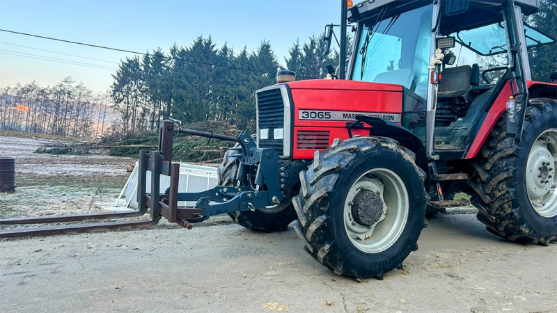 ELEVADOR FRONTAL UNIVERSAL PARA TRACTOR CAT. 2 1500KG