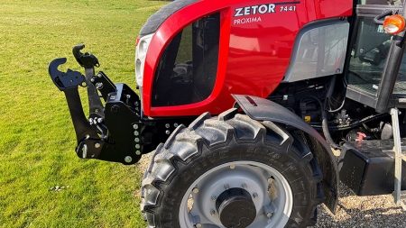 ELEVADOR FRONTAL UNIVERSAL PARA TRACTOR CAT. 2 1500KG
