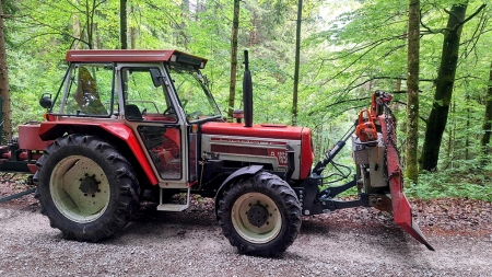 ELEVADOR FRONTAL UNIVERSAL PARA TRACTOR CAT. 2 1500KG