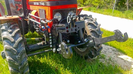 ELEVADOR FRONTAL UNIVERSAL PARA TRACTOR CAT. 2 1500KG